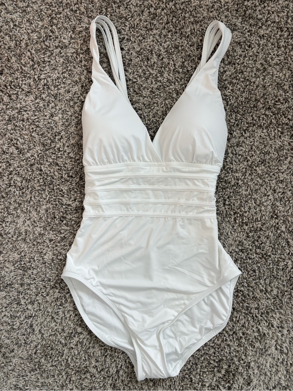 La Blanca Women's Island Goddess Multi-Strap Cross Back One Piece Swimsuit. 10
